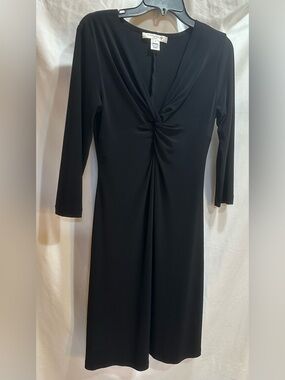 Evan Picone Elegant v-neck Black Long-Sleeve Twist-Front Midi Dress
